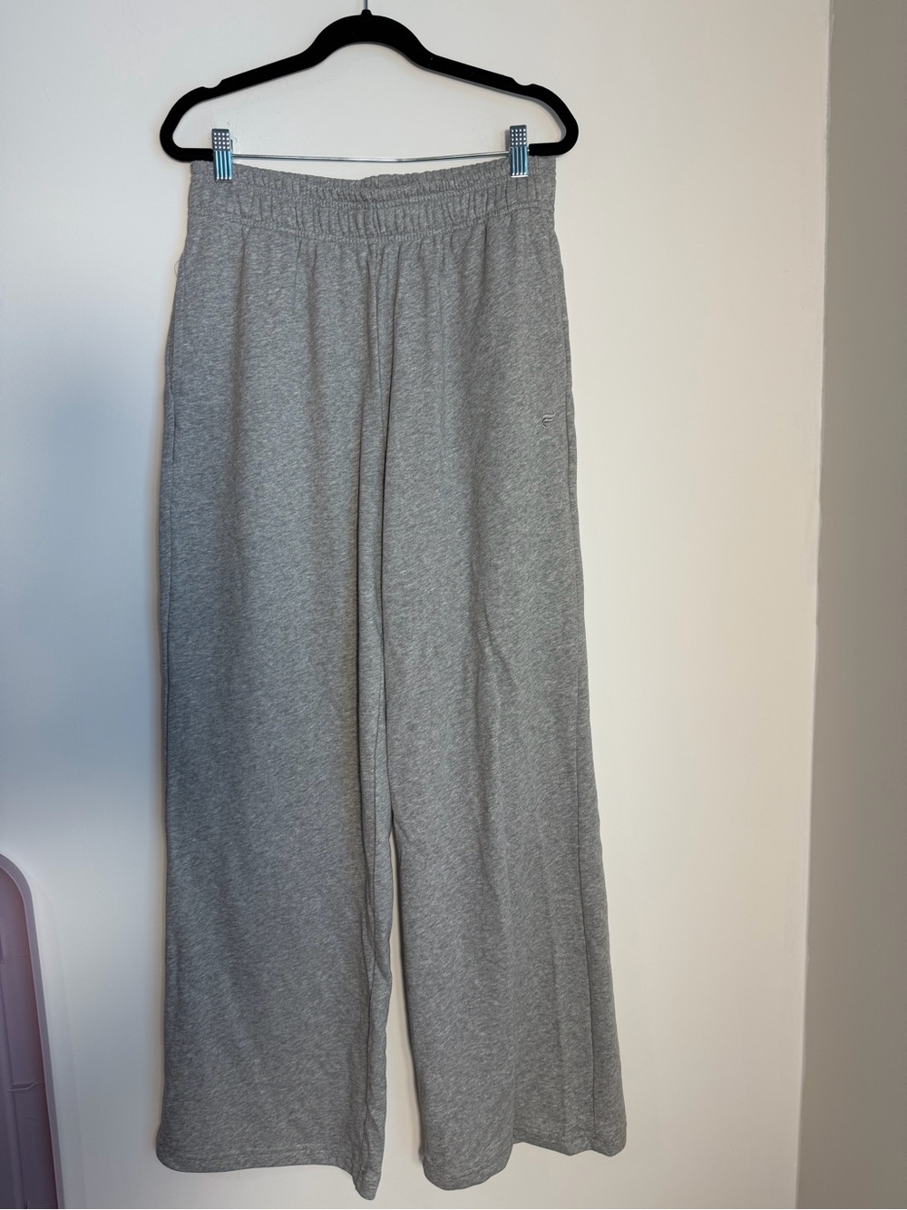 Fabletics Light Gray Elastic Waist Sweatpants